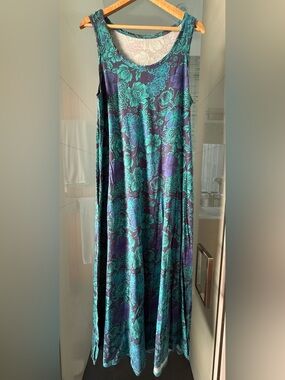 Soft Surroundings Teal and Purple Floral Print Maxi, Women’s size L; POCKETS!